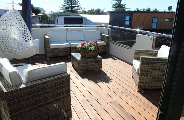 Omanu Oasis @ Oceanbeach Road