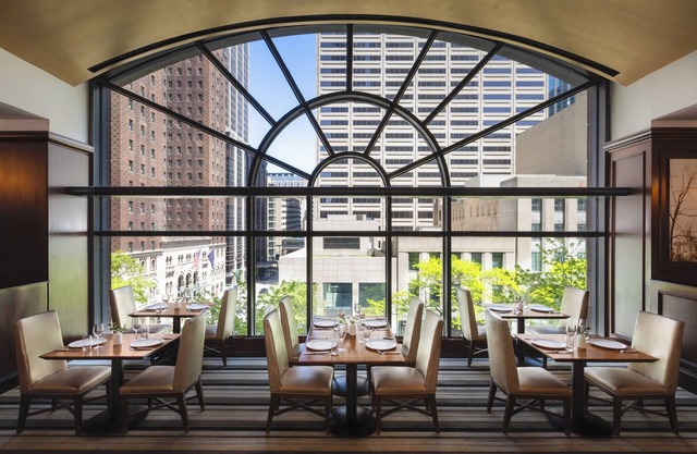 Omni Chicago Hotel