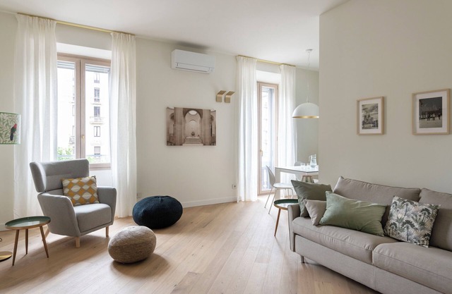 OMNIA APARTMENT, wonderful home 2 BDR, 6 guests, Porta Venezia Milan city center