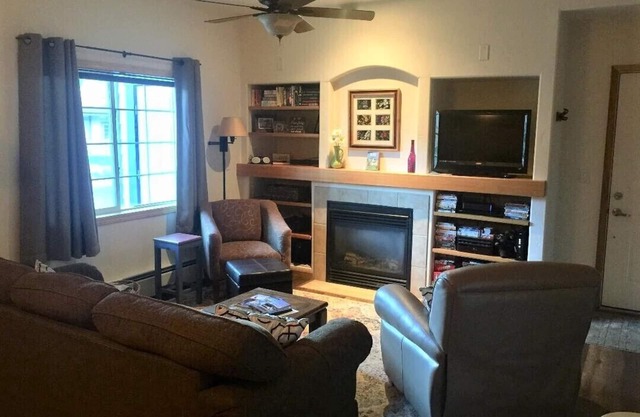 On the mountain with Heated garage