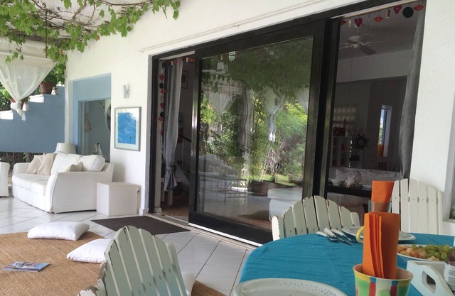 On the waterfront, family-friendly home