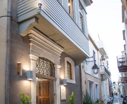 Onar Superior Suites