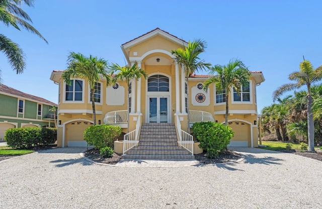 Once Upon A Tide: Renovated Beachview Pool Home!