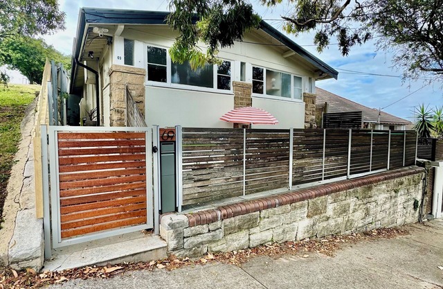 One Bed Courtyard Apartment - Coogee Beach