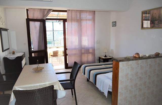 One bedroom apartment near beach Luka Dubrava, Pelješac (A-284-b)