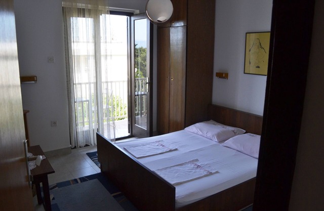 One bedroom apartment with balcony Živogošće - Mala Duba, Makarska (A-17077-a)