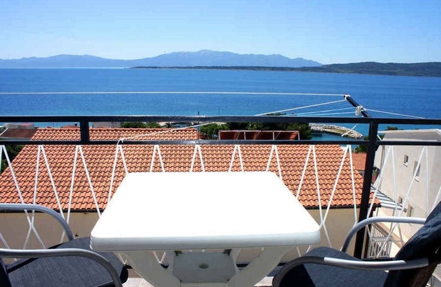 One bedroom apartment with balcony and sea view Živogošće - Blato, Makarska (A-22253-h)