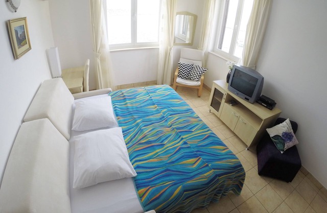 One bedroom apartment with air-conditioning Vinjerac, Zadar (A-3093-j)