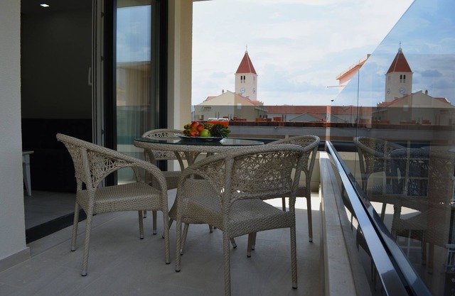 One bedroom apartment with balcony Promajna, Makarska (A-21213-f)