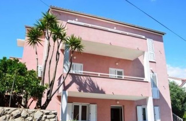 One Bedroom Apartment with Terrace and Sea View