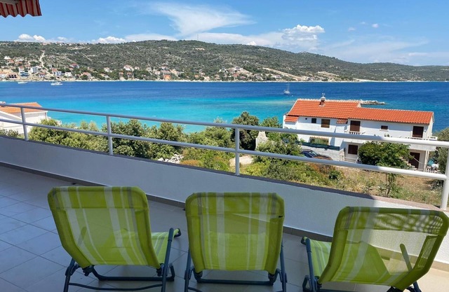 One bedroom apartment near beach Sevid, Trogir (A-18168-b)