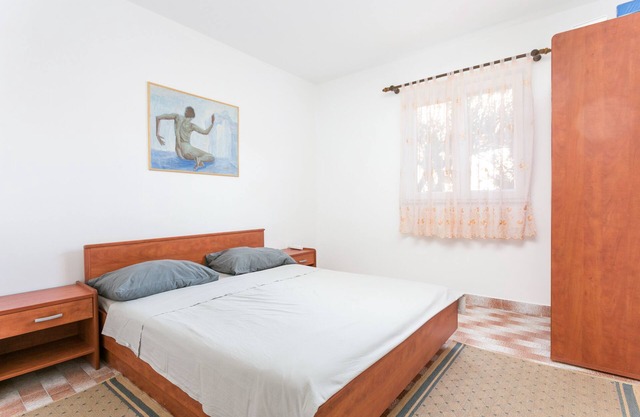 One bedroom apartment near beach Sevid, Trogir (A-4287-c)