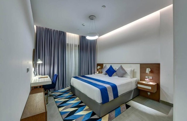 One Bedroom Apartment Near Meaisem City Centre Ac