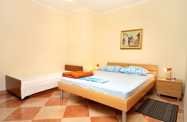One bedroom apartment with balcony Sućuraj, Hvar (A-6732-c)