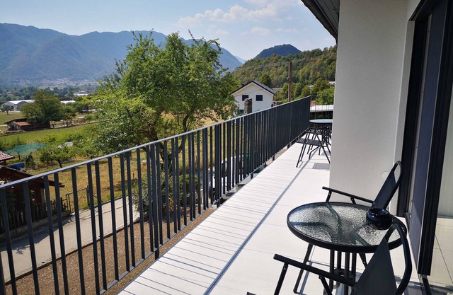 One bedroom apartment with Balcony 2
