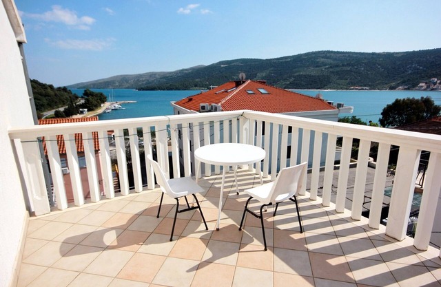 One bedroom apartment with terrace and sea view Marina, Trogir (A-10003-b)