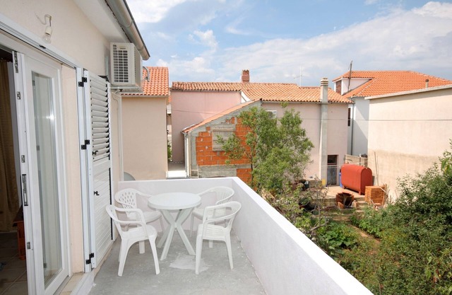 One bedroom apartment with terrace Murter (A-5089-b)