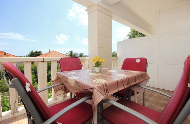 One bedroom apartment with terrace and sea view Orebić, Pelješac (A-10088-c)