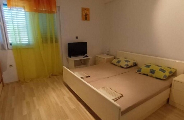 One bedroom apartment with balcony and sea view Zaton, Krka (A-24448-c)