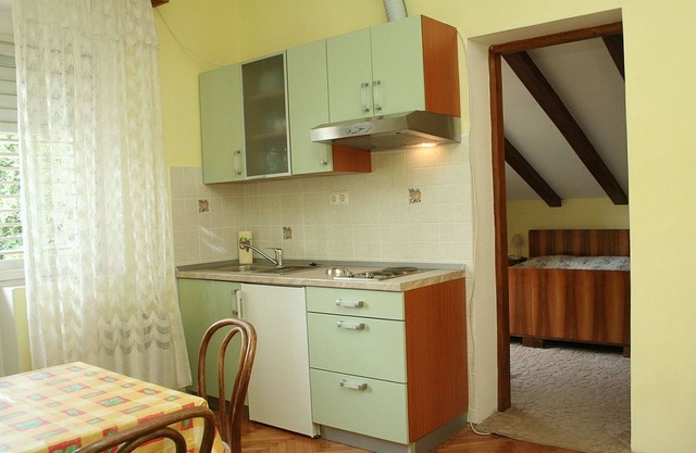 One bedroom apartment with balcony Jelsa, Hvar (A-4602-a)