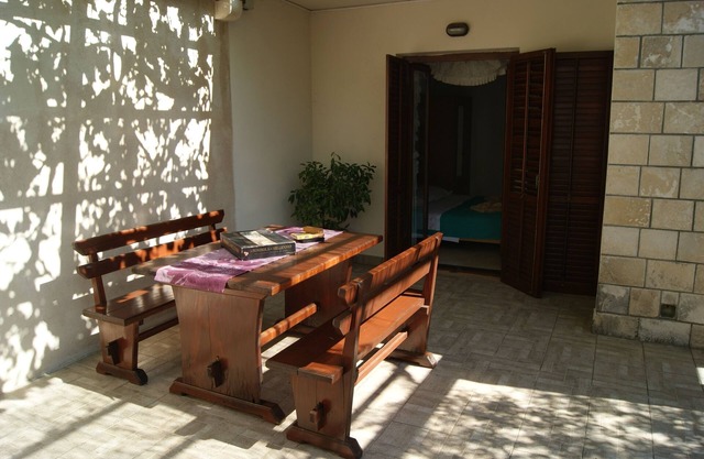 One bedroom apartment with terrace and sea view Zavala, Hvar (A-15357-b)