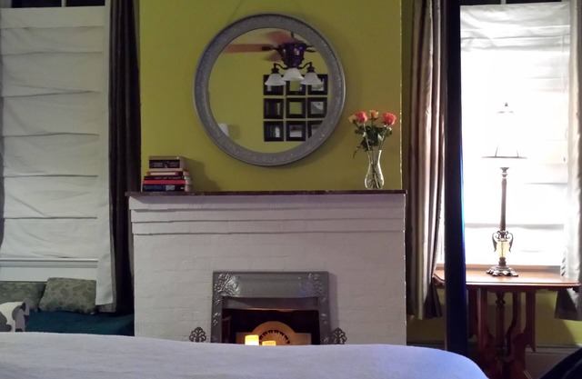 One bedroom apt near Tulane and Loyola