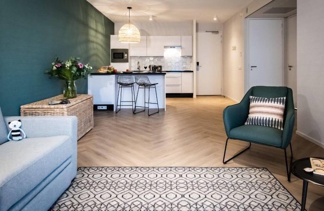 One-Bedroom Comfort at YAYS Amsterdam Docklands (4 pers.)