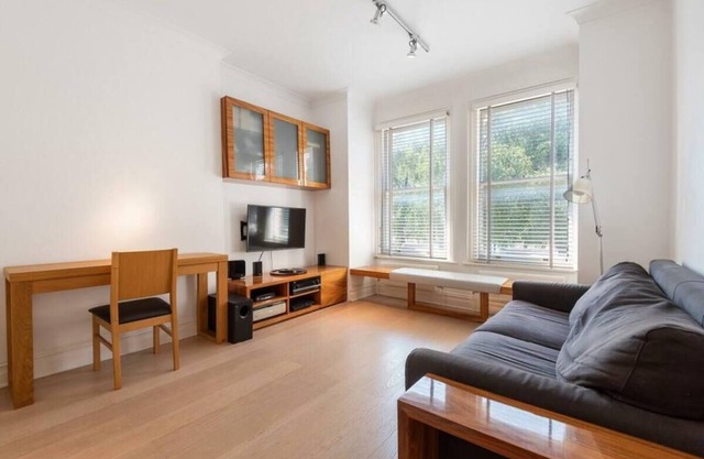 One-Bedroom Flat @ Belsize Park
