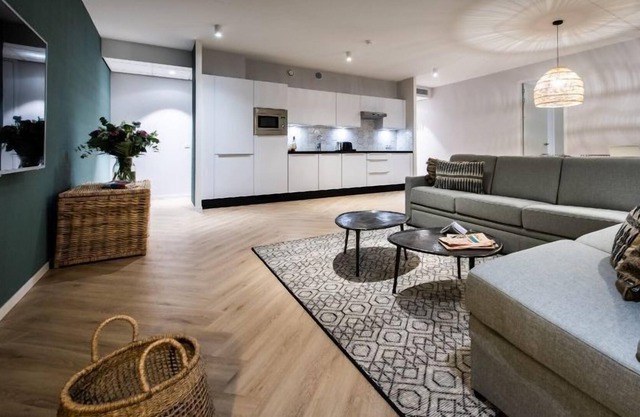 One-Bedroom Grand at YAYS Amsterdam Docklands (4 pers.)
