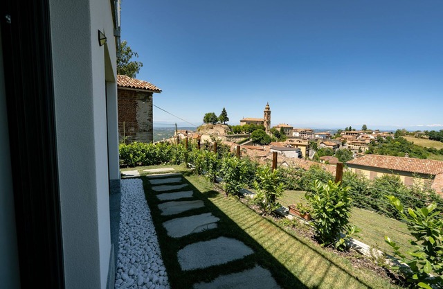 ONE BEDROOM HOLIDAY FLAT WITH VIEW