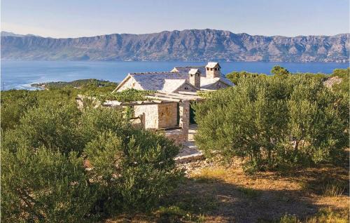 One-Bedroom Holiday Home In Povlja