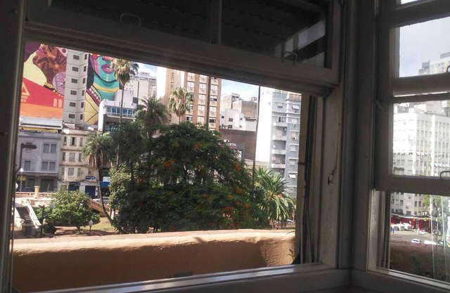 ONE BEDROOM IN THE HISTORIC CENTER OF POA