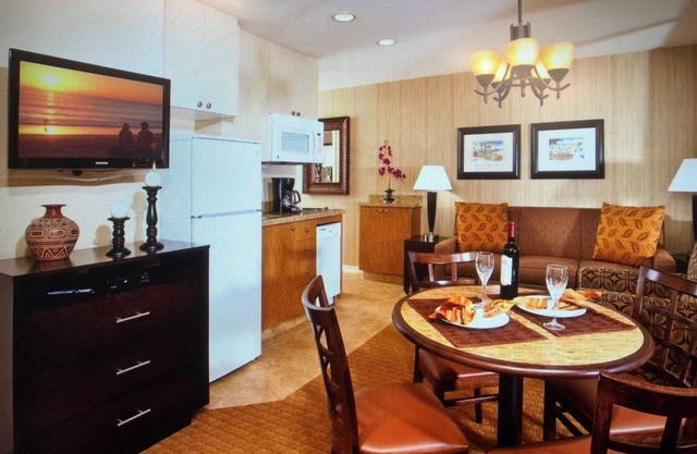 One Bedroom sleeps 4 Avail July 4th & Aug, San Clemente Beach of Southern