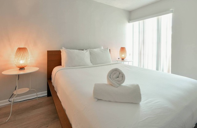✨One Bedroom Stunning River Views at Fort Lauderdale
