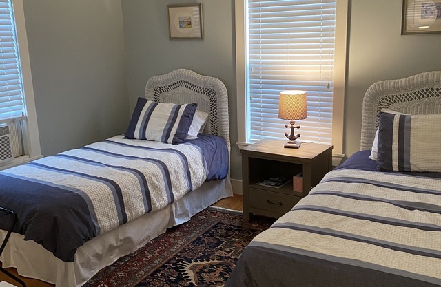 One Bedroom Suite - 2 Twin Beds