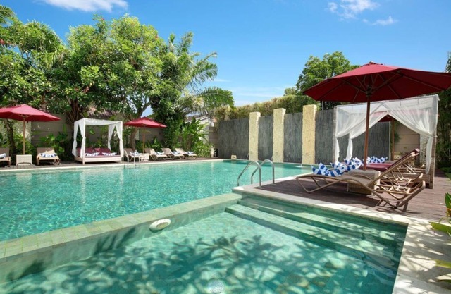 One Bedroom Suite Villa with a private pool only 5 minutes drive to the beach