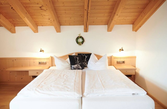 One-room apartment 37sqm, sunny south-facing balcony with mountain panorama