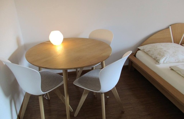 One-room apartment (30 sqm) with covered south-facing balcony