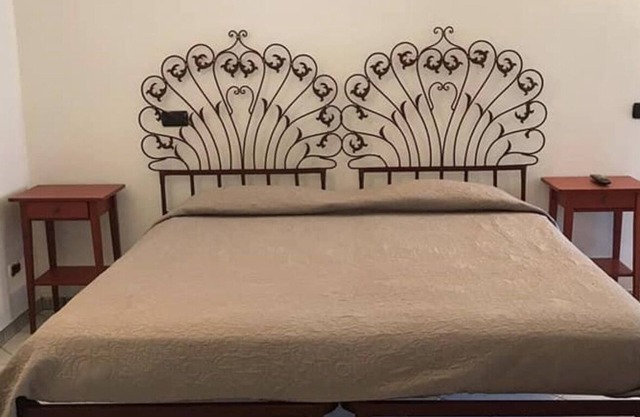 One room apartment in Borgo Roma with parking and garden