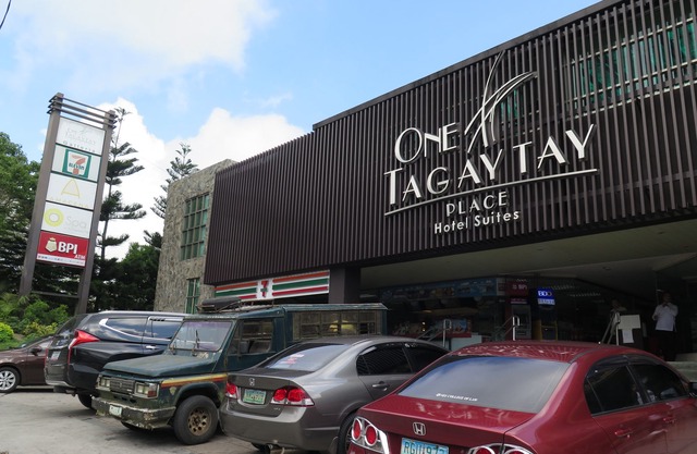 Tagaytay Place Hotel 