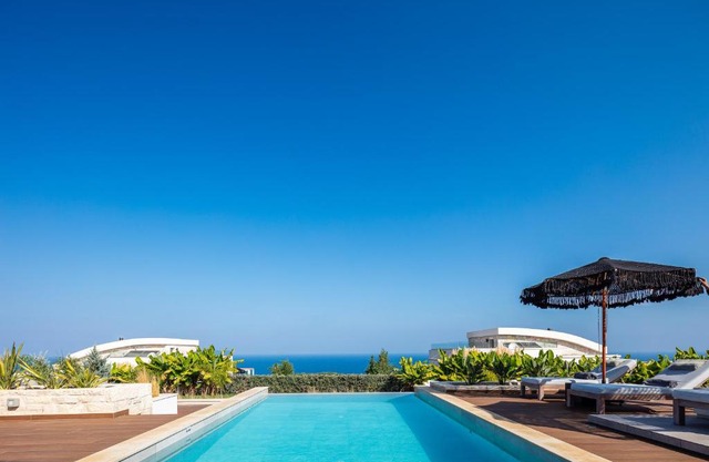 Oneiric Exclusive Villas