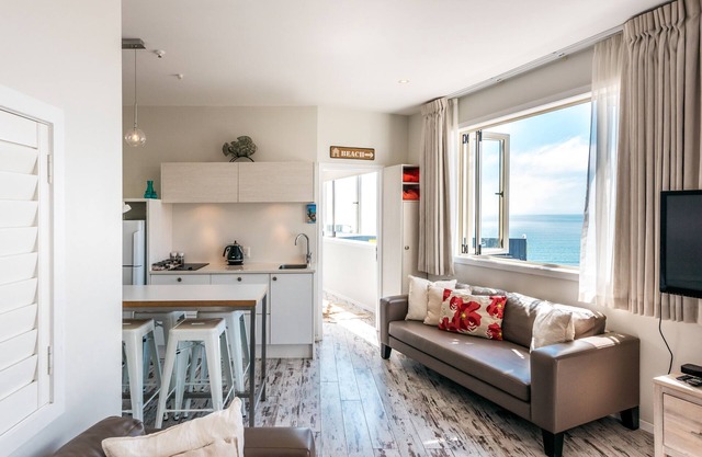 ONEROA CENTRAL | Coast & Country | WINTER DEAL - Stay for 3, Pay for 2