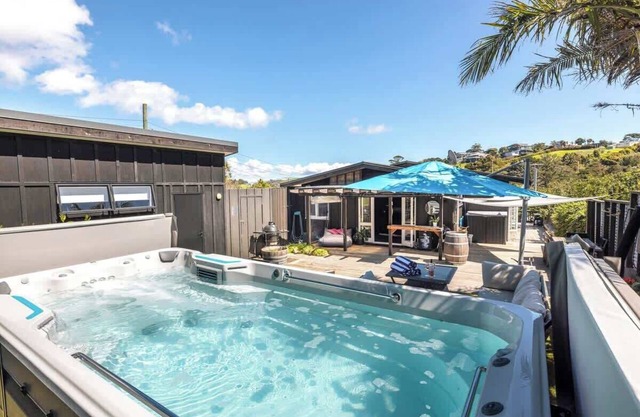 Onetangi Retreat | Stay Waiheke