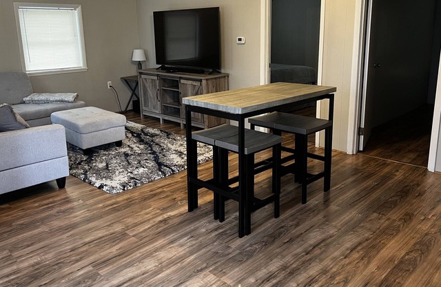 Only 1 Block from Lake, Beach, Backdoor Saloon and all the area has to offer.
