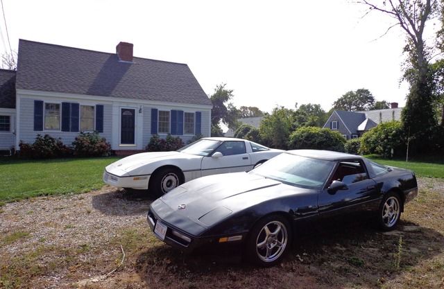 Only August 29 to Sept 6 is available. 3BR 2 bath house 1/3 mile from beaches