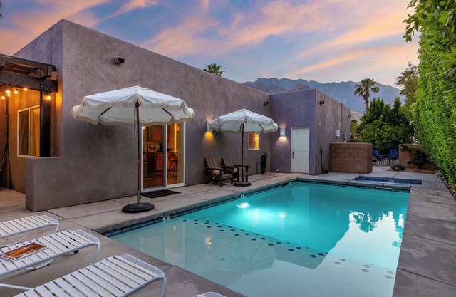 Only Inn Palm Springs - Exquisite Backyard Oasis