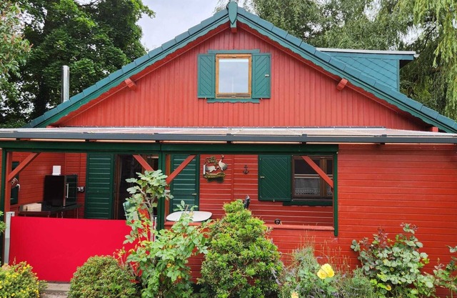 Open gallery house with Scandinavian furnishing in a peaceful location