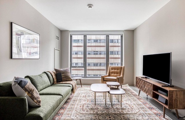Open North Station 2BR w/Gym, nr Restaurants & Shops, by Blueground