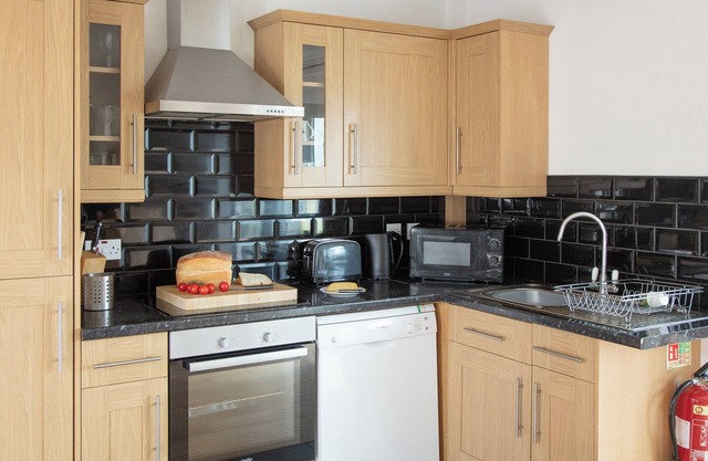 Open plan, spacious ground floor cottage with stunning sea views.