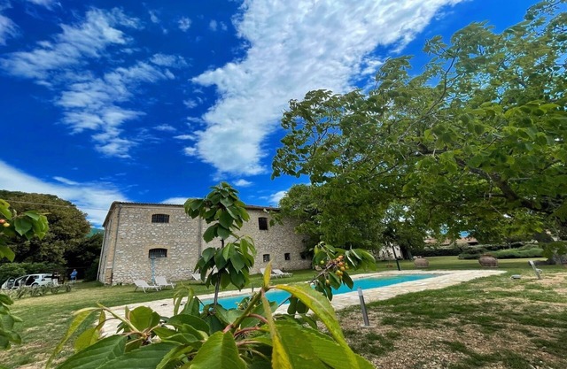 Open pool villa in Italy - Spoleto Umbria